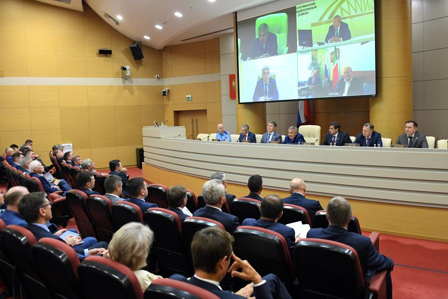 «Ситуация под контролем, но второе полугодие будет еще сложнее»: Минниханов указал на резервы в бюджете Татарстана