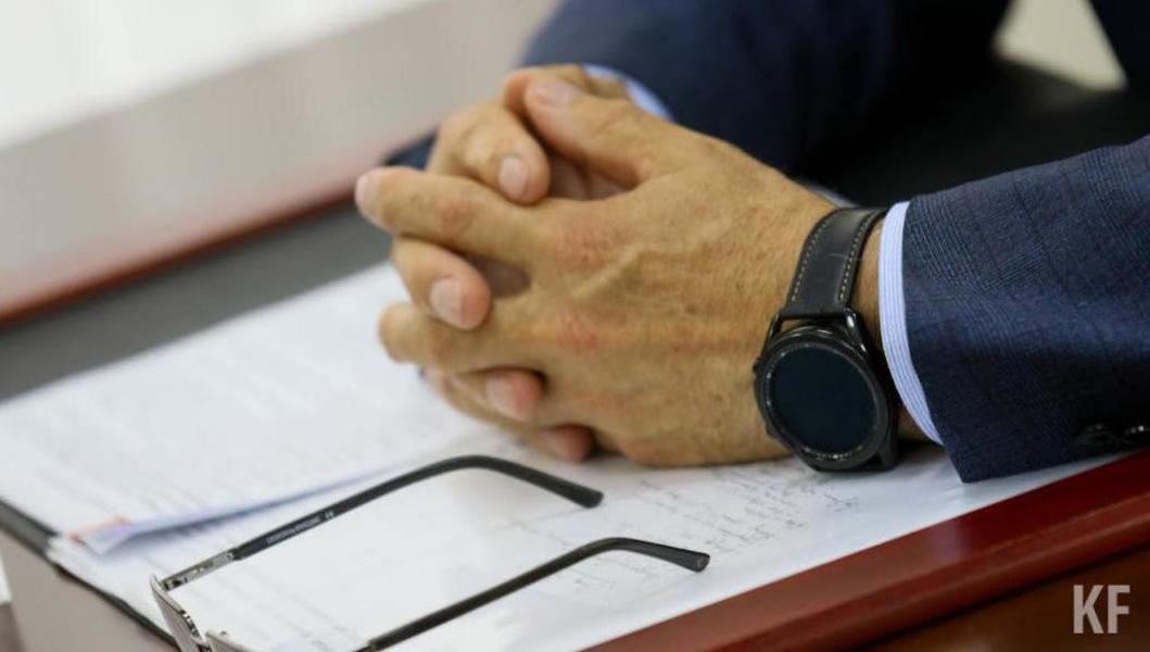 Настало время властям поднять занавес Настало время властям поднять занавес