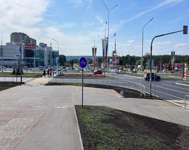 В Челнах обновили часть проспекта Хасана Туфана, на который потратили 230 млн рублей В Челнах обновили часть проспекта Хасана Туфана, на который потратили 230 млн рублей