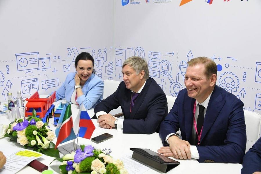 Рустам Минниханов встретился с губернатором Ульяновской области Алексеем Русских