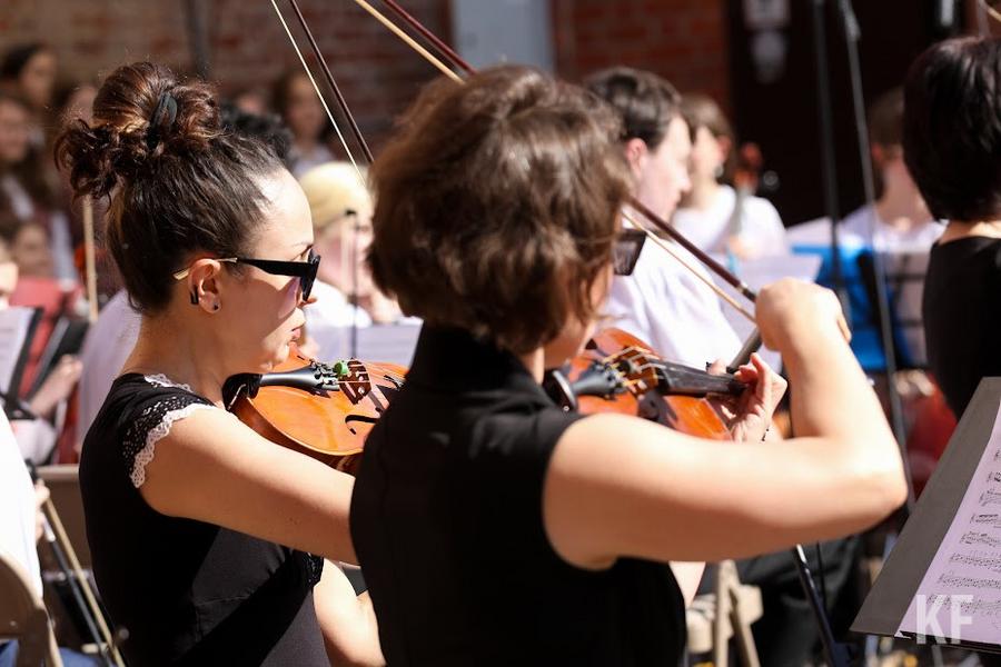 «Культурный» сервис, народные промыслы и молодые композиторы: в Минкульте Татарстана обсудили приоритеты ведомства