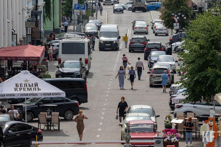 «Водители создают блуждающий трафик»: Казань наращивает парковочные места и впервые за шесть лет повышает тариф
