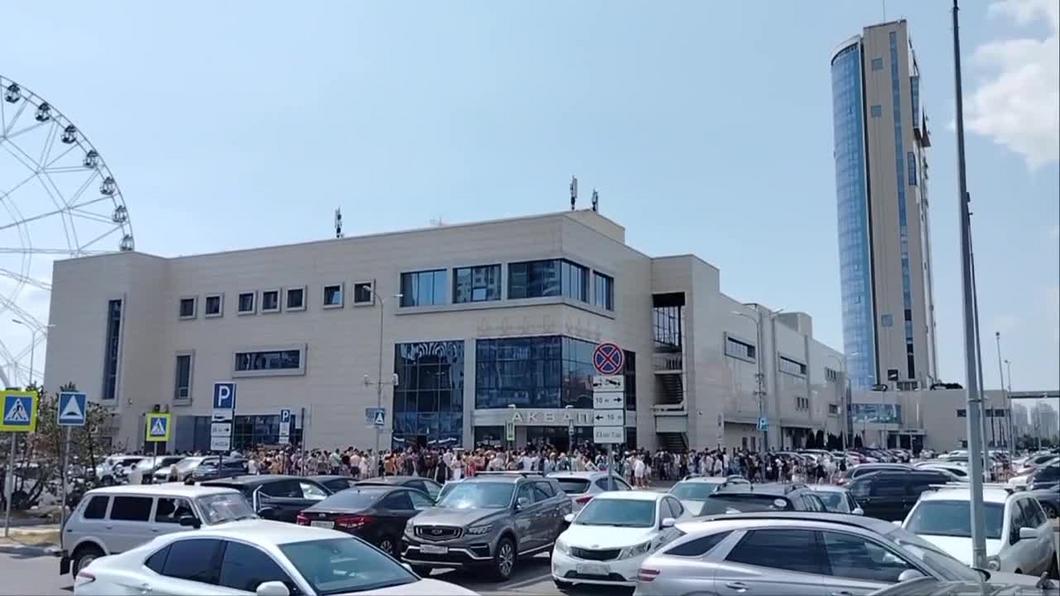 В Казани эвакуированы посетители аквапарка и отеля «Ривьера»