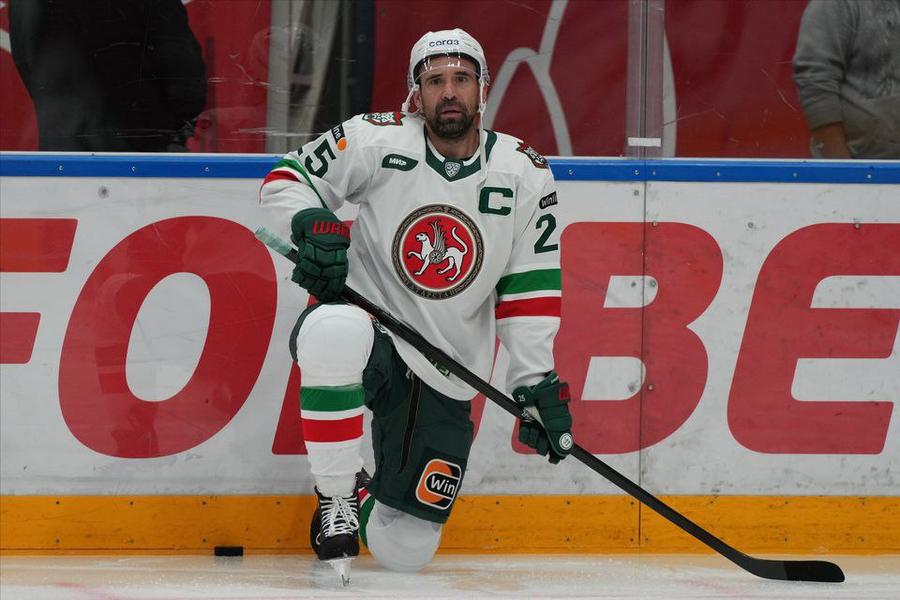 Прощание с Капитаном: легенда «Ак Барса» Данис Зарипов шумно заканчивает с хоккеем