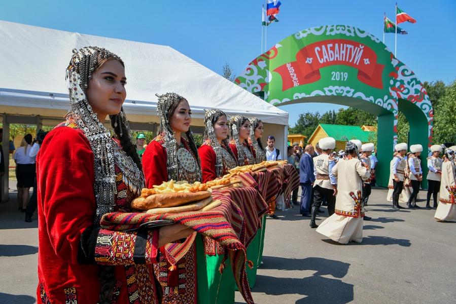 «Татарстан и Туркменистан - друзья навеки, даже песня такая есть»