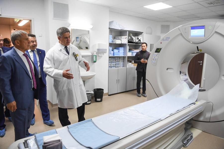 Рустам Минниханов посетил Федеральный центр нейрохирургии в Тюмени