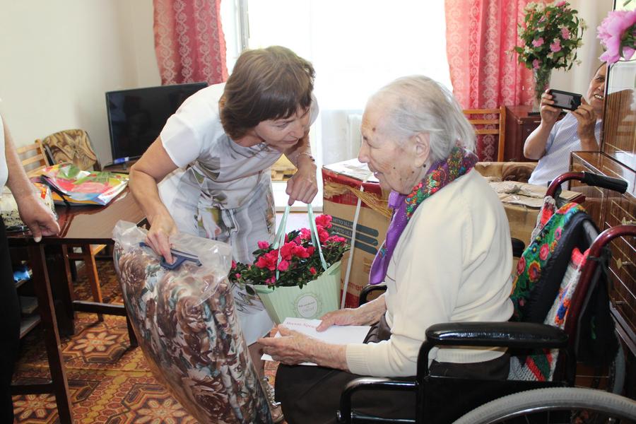 Жительница Татарстана празднует 95-летие в День России