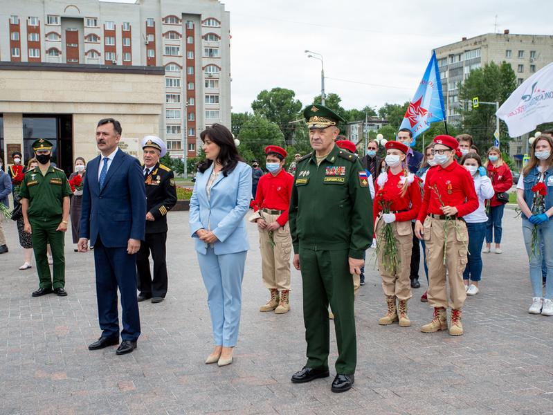 В казанском парке Победы минутой молчания почтили память погибших в годы войны В казанском парке Победы минутой молчания почтили память погибших в годы войны
