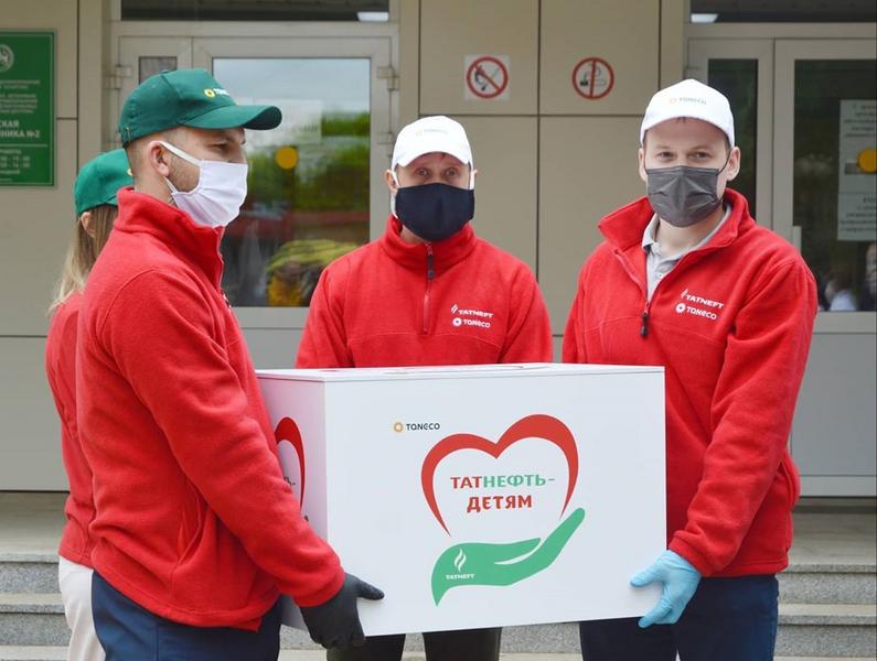 Детской больнице Нижнекамска преподнесли в подарок мединструменты на 1,4 млн рублей Детской больнице Нижнекамска преподнесли в подарок мединструменты на 1,4 млн рублей