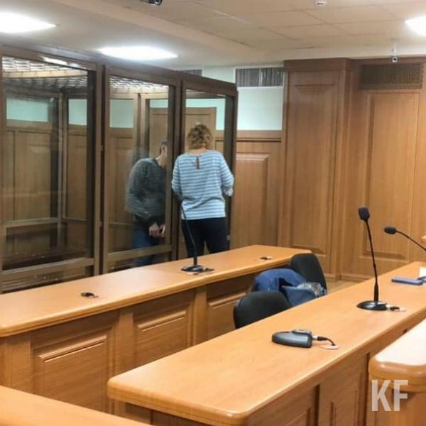 Верховный суд Татарстана приступил к делу Айнура Харисова, зарезавшего жену, пасынка и 2-летнего сына