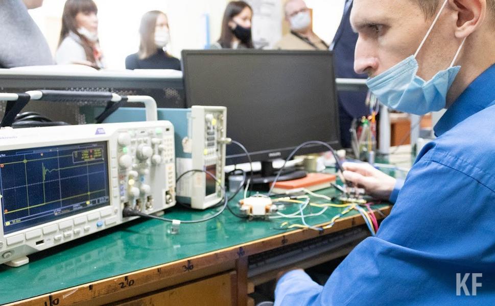 «КРЭТ» стоит на обороне