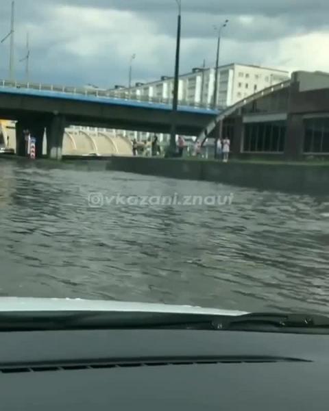 В Казани затопило Проспект Победы после ливня