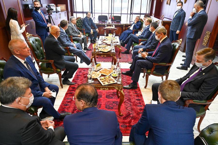 Минниханов присутствовал на подписании соглашений между предприятием Анкары и «КАМАЗ»