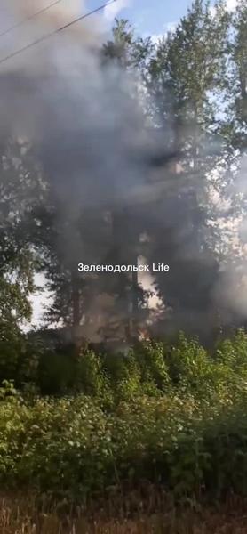 Выпившие мужчины в Зеленодольске устроили крупный пожар на природе Выпившие мужчины в Зеленодольске устроили крупный пожар на природе