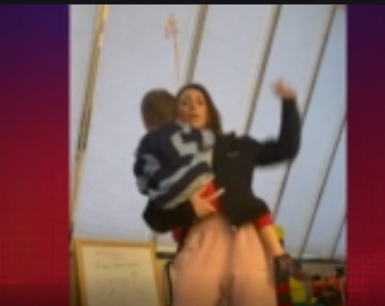 Певица Алсу выложила видео с подросшим сыном Рафаэлем