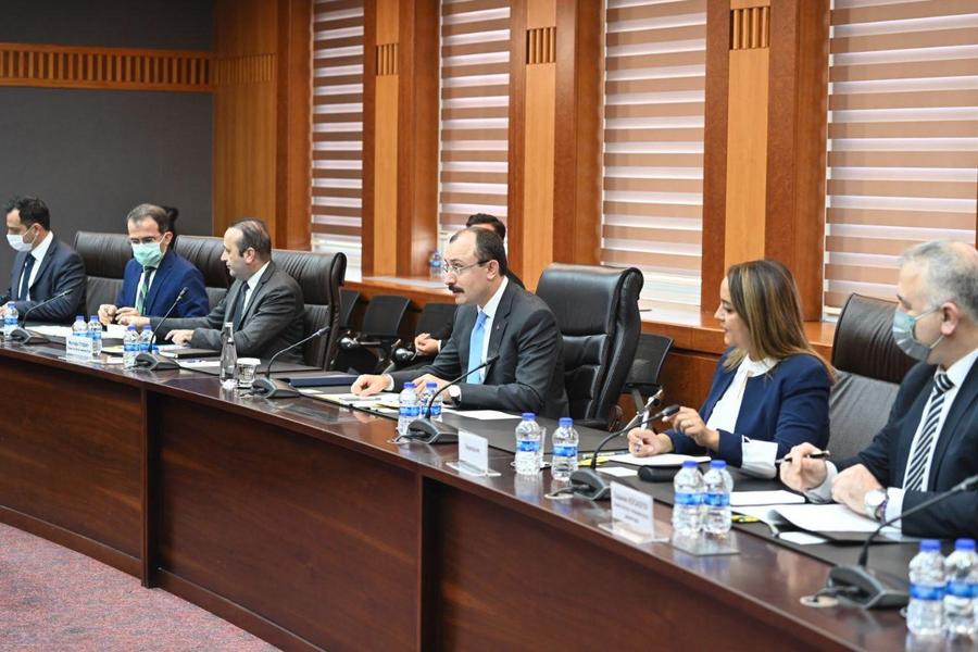 Рустам Минниханов на встрече с министром торговли Турции попросил поддержать татарстанский проект