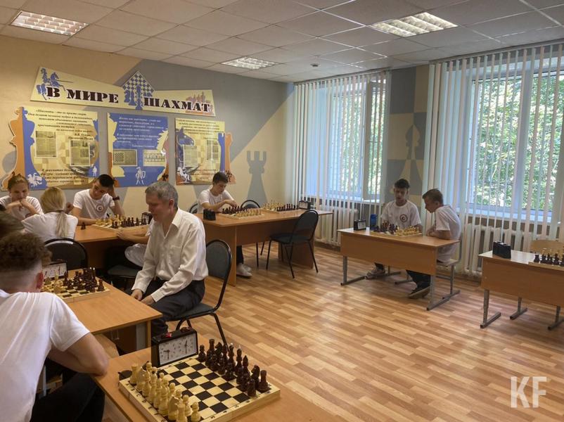 Татьяна Ларионова открыла в Челнах шахматный класс по нацпроекту «Образование»