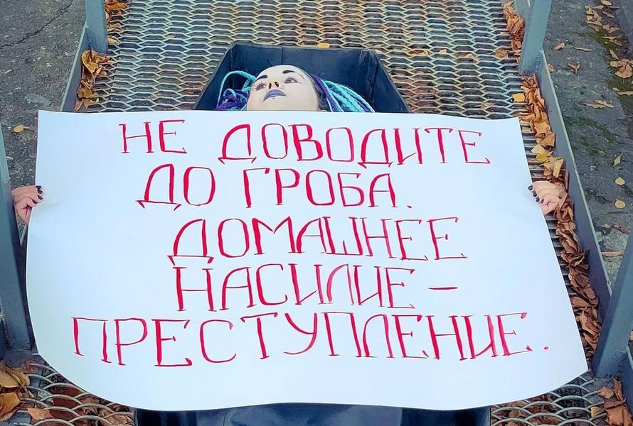 Студентка КазГИК обвинила вуз в притеснении, а ректор указала - самовыражение и вседозволенность - это не одно и то же: разбираемся в конфликте Студентка КазГИК обвинила вуз в притеснении, а ректор указала - самовыражение и вседозволенность - это не одно и то же: разбираемся в конфликте