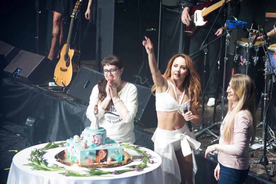 «Мы ждем, надеемся и знаем, что МакSим скоро вернется к нам»