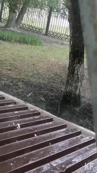 В Нижнекамске после сильного дождя затопило несколько улиц