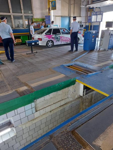 В Челнах наказали водителя, разъезжавшего по городу с распахнутой дверью авто