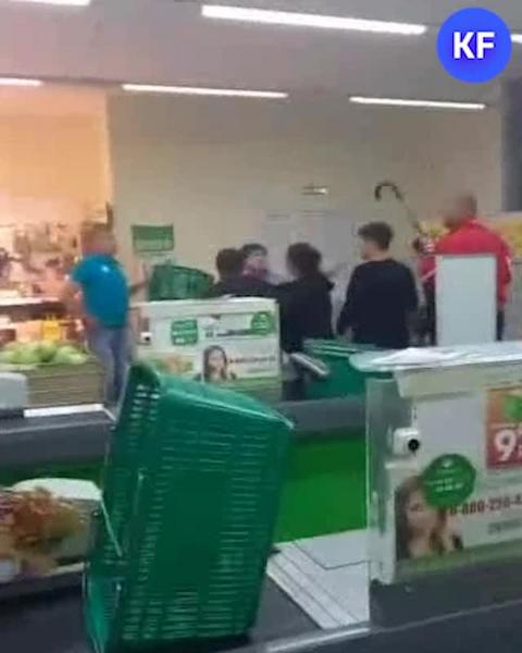 Полицейские автограда установили личности малолеток, разгромивших «Челны-Хлеб»