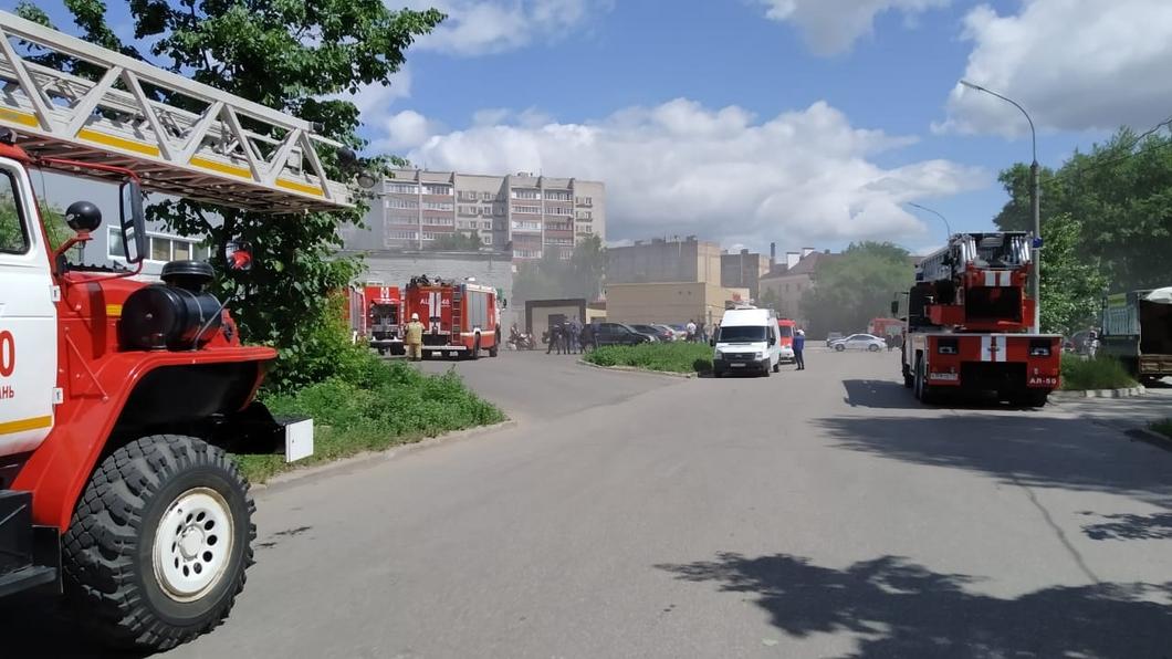 В Казани на Рахимова произошел пожар в офисном помещении