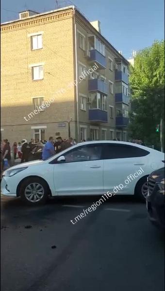 В Казани на улице Короленко сбили пешехода