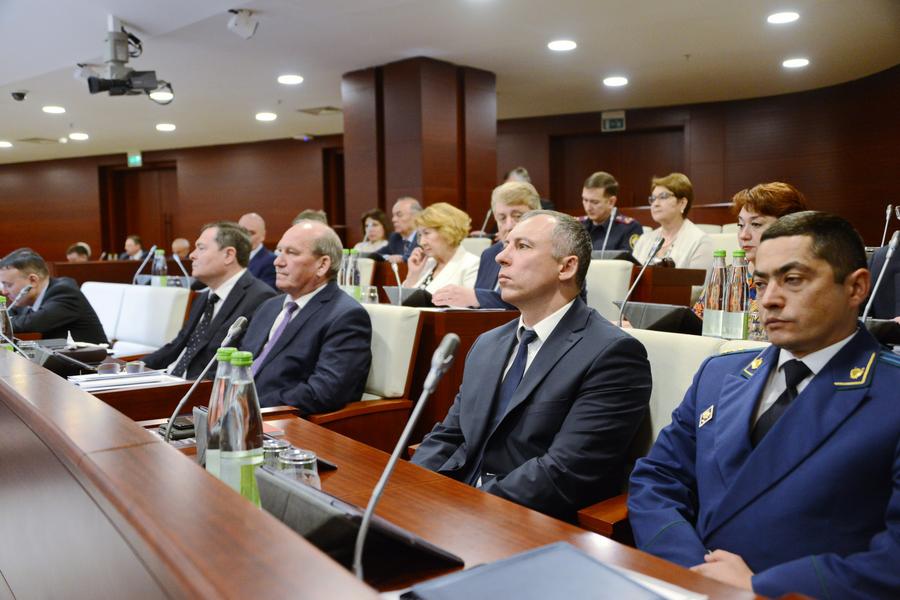 «Перед нами стоит задача совместно преодолеть непростую экономическую ситуацию»