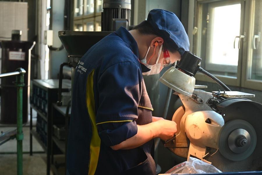 Минниханов, Патрушев и Комаров посетили посетили тетюшский механический завод КВЗ Минниханов, Патрушев и Комаров посетили посетили тетюшский механический завод КВЗ