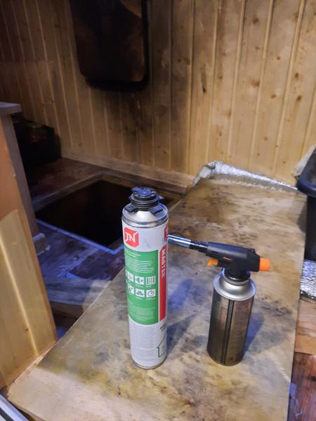 При просушке погреба житель Нижнекамска получил ожоги