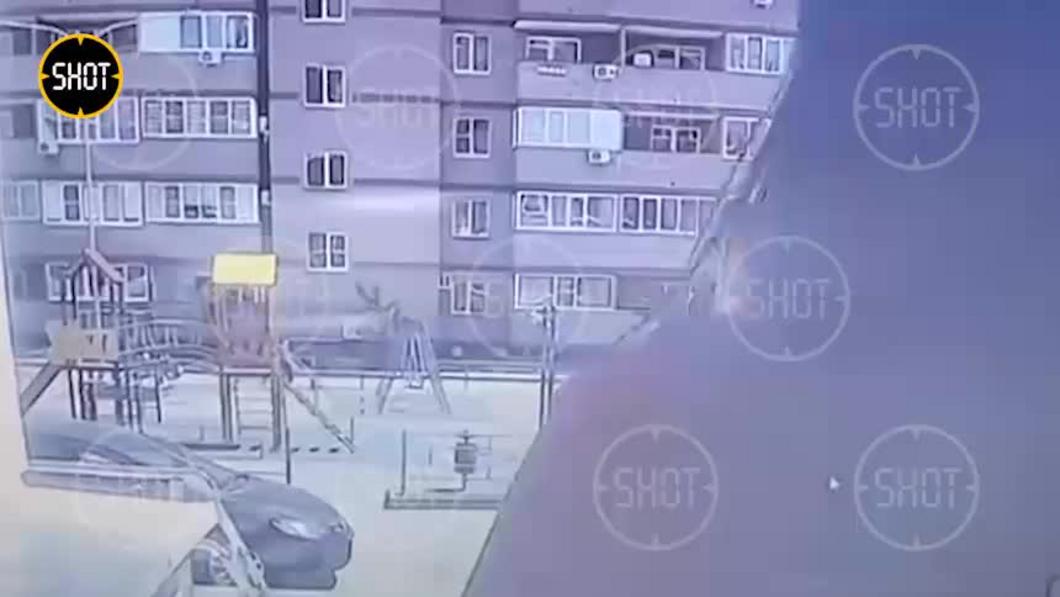 В сети появилось видео, как житель Ростова избавляется от тела сына