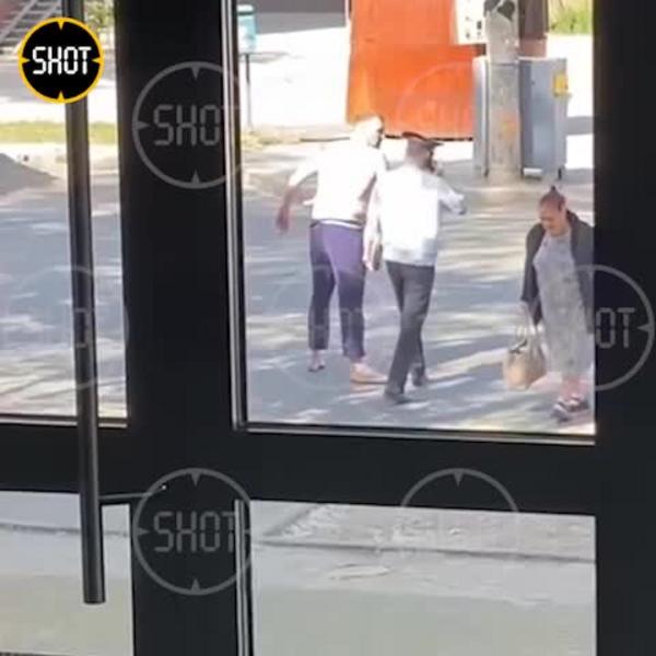 В Уфе начальник управляющей компании дал по шапке участковому
