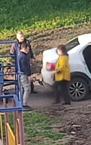 В Нижнекамске со двора украли четыре скамейки