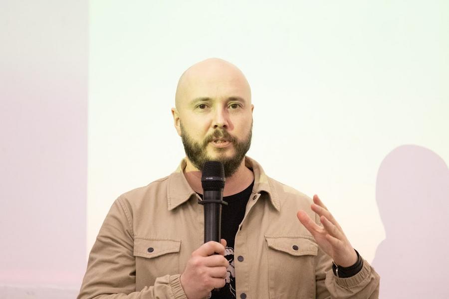 «Культивирование чуждых россиянам идеалов не должно осуществляться в школьной среде»