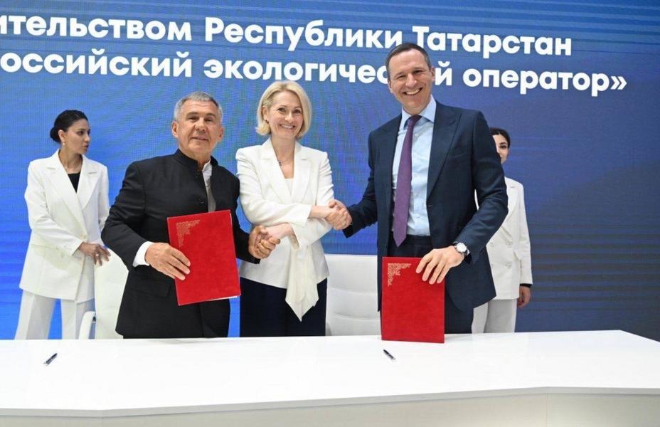 Минниханов подписал соглашение о сотрудничестве между правительством