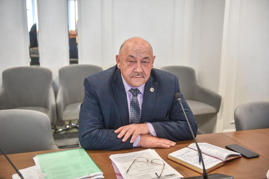 Куда «утекают» выпускники челнинских школ?