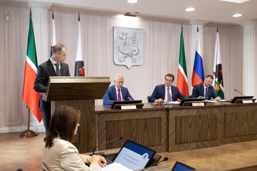 Ильсур Метшин об охране школ: «Безопасность детей – вопрос номер один»