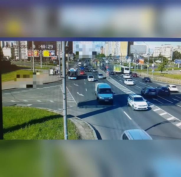 МВД опубликовало видео с моментом массового ДТП в Санкт-Петербурге