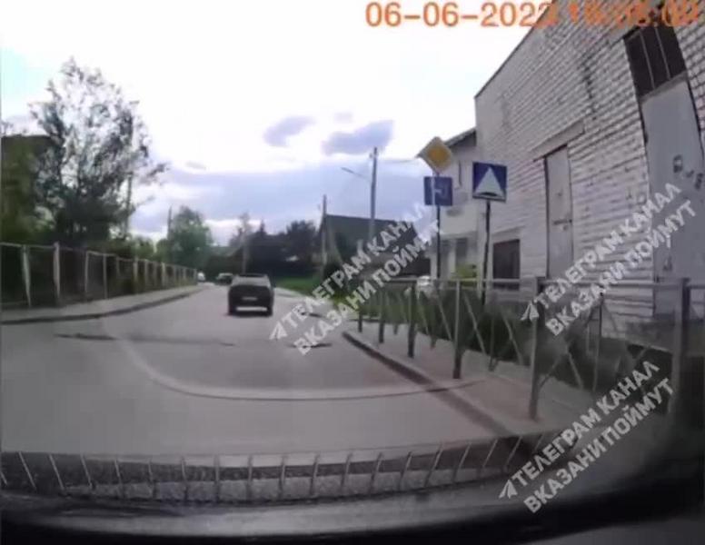 Житель Казани спас маленькую девочку от терзавших ее собак