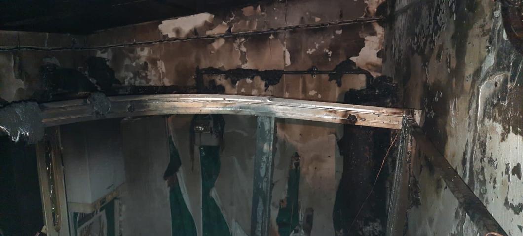 Дознаватели устанавливают причину произошедшего в Альметьевске на Колхозной пожара