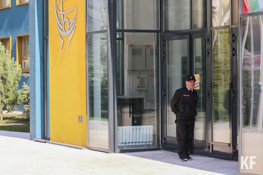 Ильсур Метшин об охране школ: «Безопасность детей – вопрос номер один»