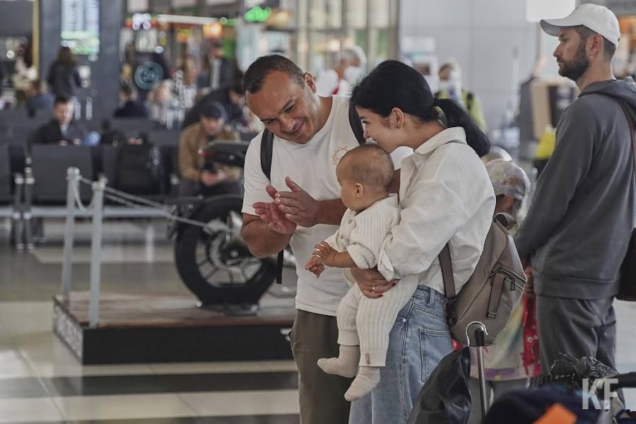 «Большая часть молодежи время проводит в телефоне — с этим нужно смириться»