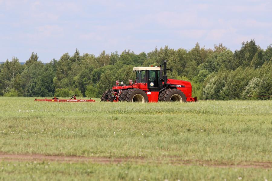 «Неблагоприятные погодные условия приводят к снижению урожая зерновых и технических культур»