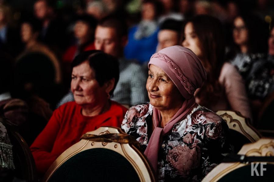 «С отменой спектаклей из-за коронавируса в театре Камала работы меньше не стало»