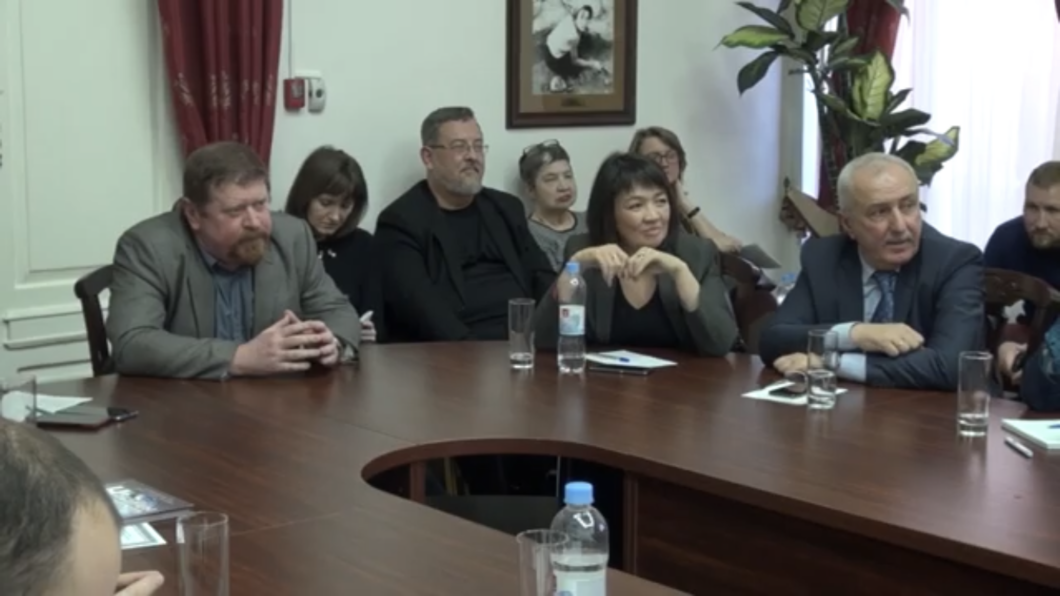 Памятник преткновения Памятник преткновения