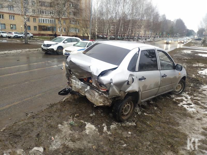 Водитель на летней резине устроил ДТП в Нижнекамске
