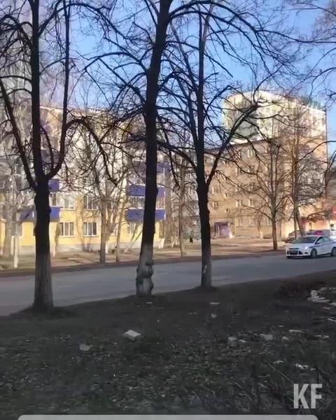 Полицейские через громкоговорители призывают челнинцев к самоизоляции