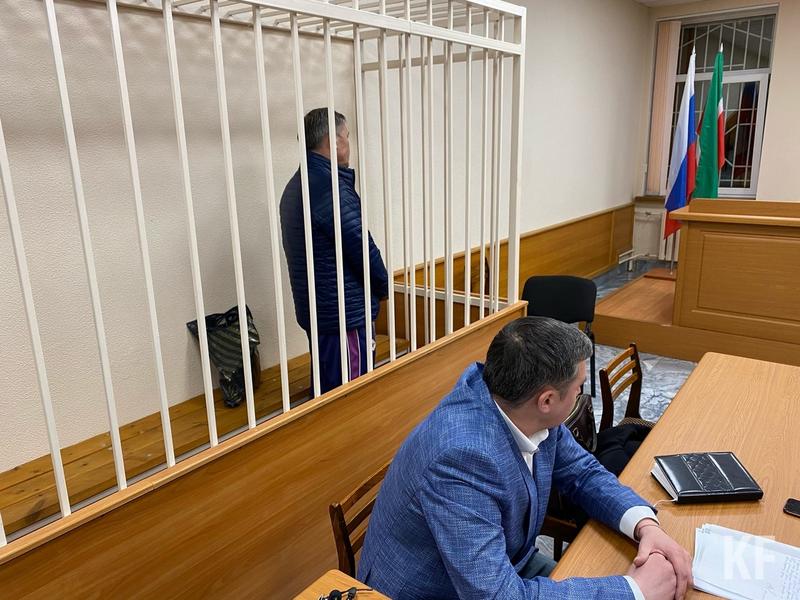 Обвиняемого в мошенничестве замминистра МЧС Татарстана отправили в СИЗО на два месяца