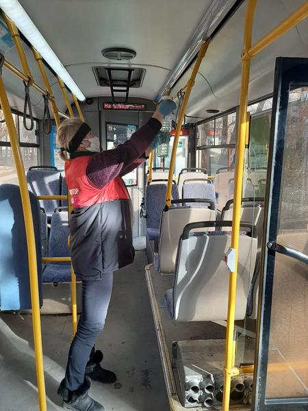 В Казани станут проветривать автобусы на конечных остановках по 10 минут В Казани станут проветривать автобусы на конечных остановках по 10 минут